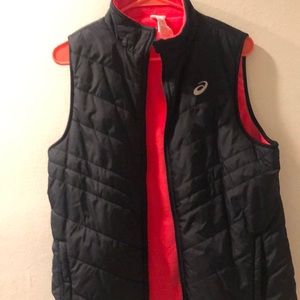 Cute lightweight vest!